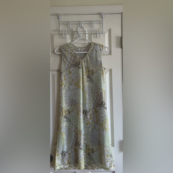 Very cute and elegant summer dress bought in Japan.US small size. good condition - Picture 1 of 9